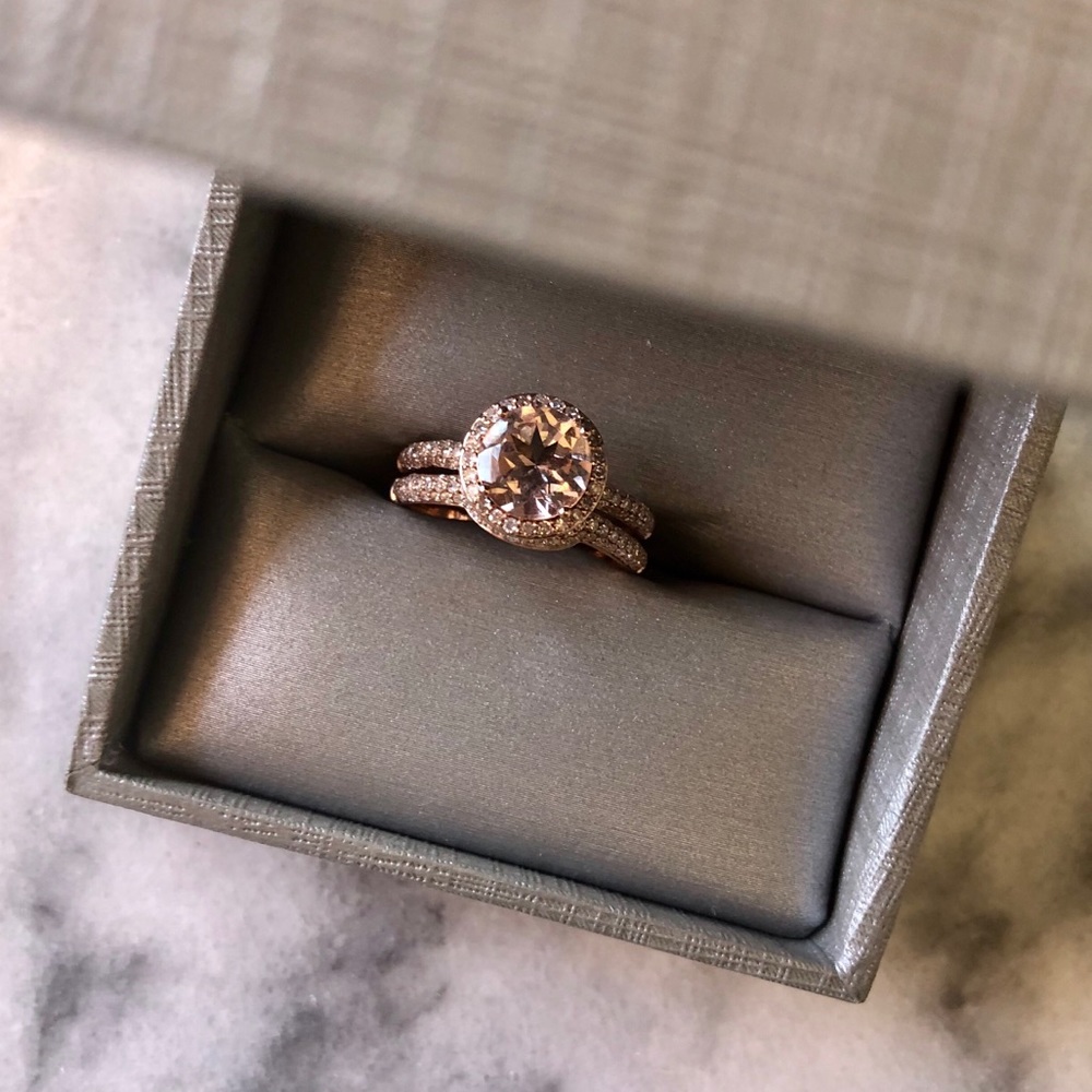ZALES 8mm Morganite 5/8 C.T. Diam. 14K R.G. Ring